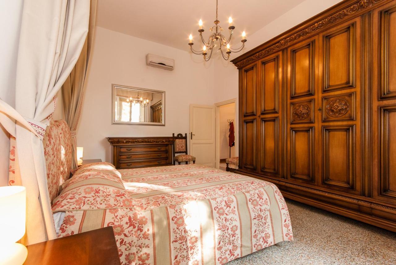 Oltrarno Apartments Florence Buitenkant foto